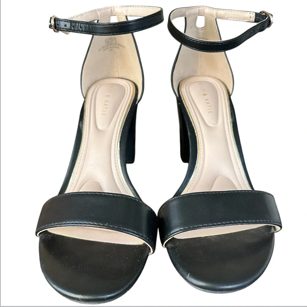 KELLY & KATIE Women’s‎ Black ‘Hailee’ Block Heel Sandals Ankle Strap Size 7